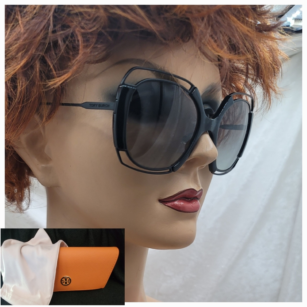 NWT Tory Burch Black Frame Gray Gradient Sunglasses Y6059 324911 54. Sunnies